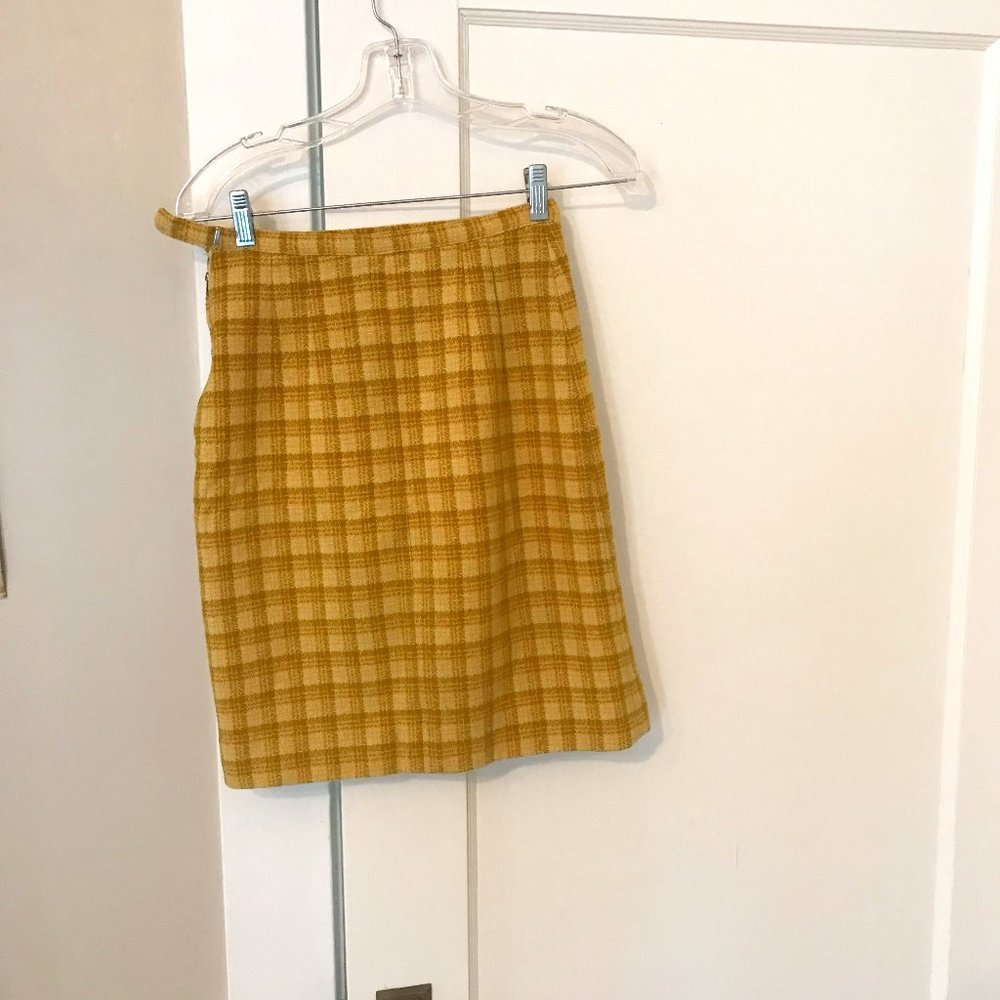 Vintage-1950s Yellow Tweed Pencil Skirt-Small